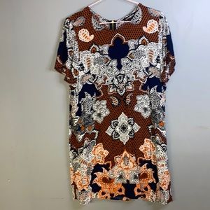 Express short sleeve shift dress artsy
navy orange
